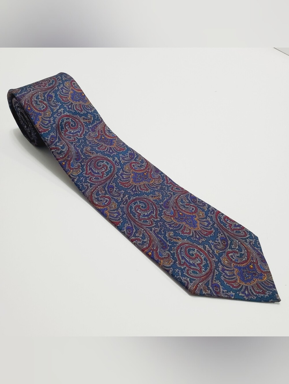 Harley's of Shorewood Men's Neck Tie Multicolor Paisley Pattern 57x3"
